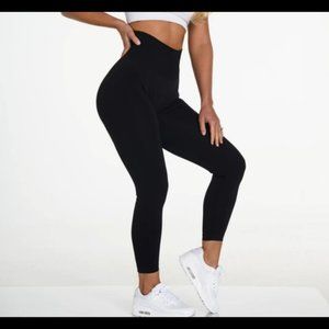 NVGTN Black seamless leggings